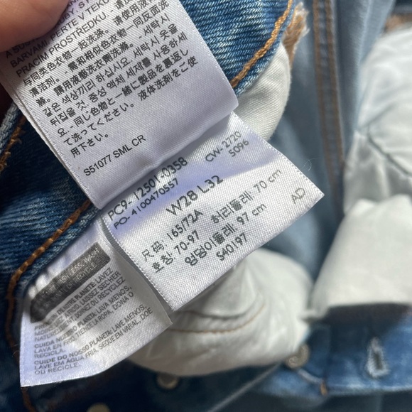 501 womens Levi’s - Picture 4 of 6